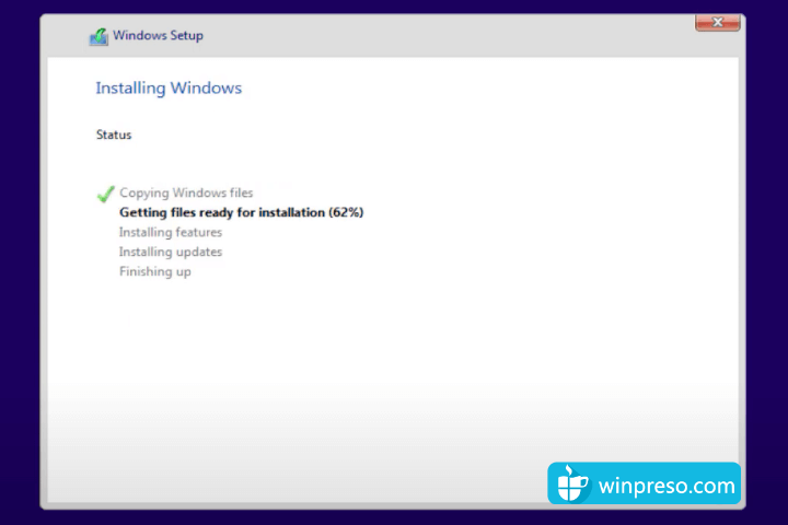 proses install windows 10 sedang berjalan