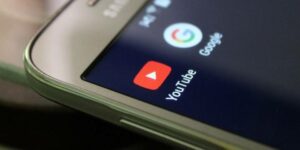 Aplikasi YouTube Sering Blank Hitam? Ini Solusinya